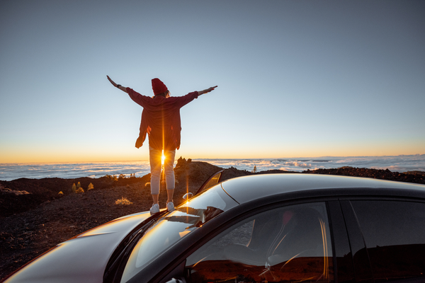 5 Secret Ways To Travel The World For Free (And Even Make Money)
