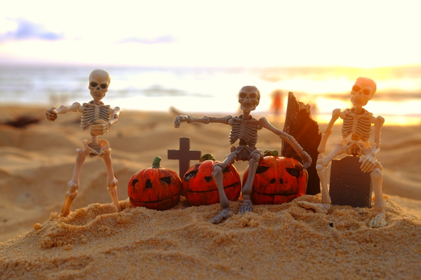 The Best Haunted Places To Visit On Halloween For Spooky Getaways
