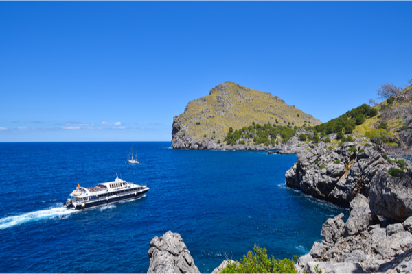 Top Mail Boat Travel Adventures In The World